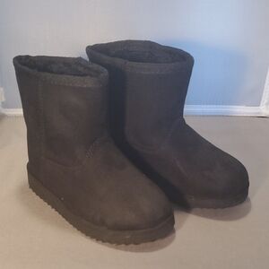 Kids Black Winter Boots With Fo-Fur Size Little Kids 11 (4 to 5 year old)